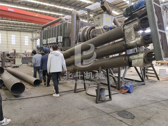 垃圾炭化設備的資源化利用技術(shù)吸引廣東客戶前來考察